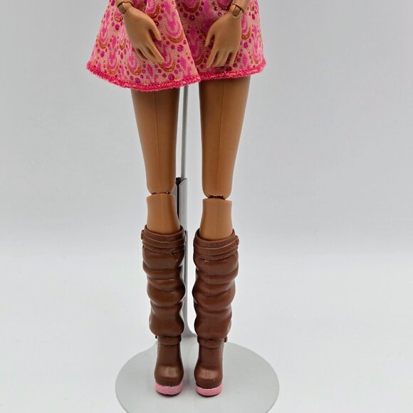 2009 Mattel Fashionista Artsy Nikki AA Barbie Doll African American R9883-0572 - Picture 4 of 16